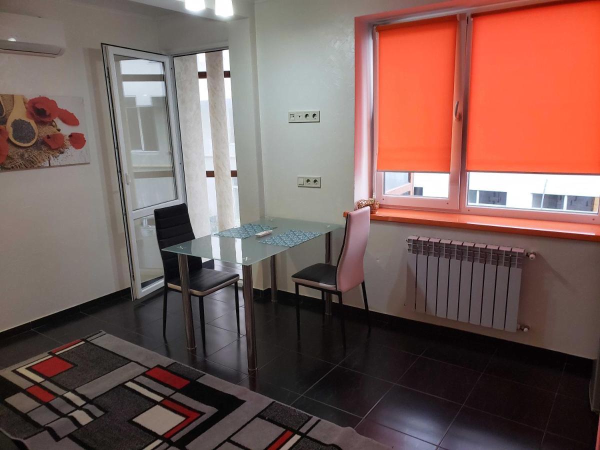 Unique 1 Bd Apt Dt W/Free Parking And Wi-Fi Apartment คีชีเนา ภายนอก รูปภาพ